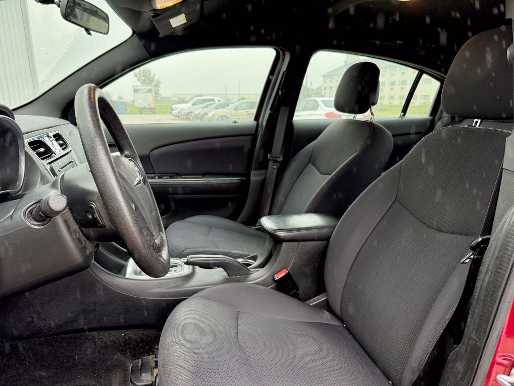 Used 2012 Chrysler 200 LX FWD image 11