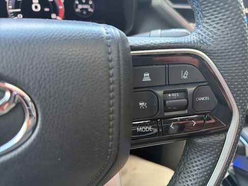 Used 2023 Toyota Tundra Platinum image 30