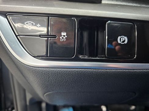 Used 2023 Kia Sportage X-Line AWD/4WD image 25