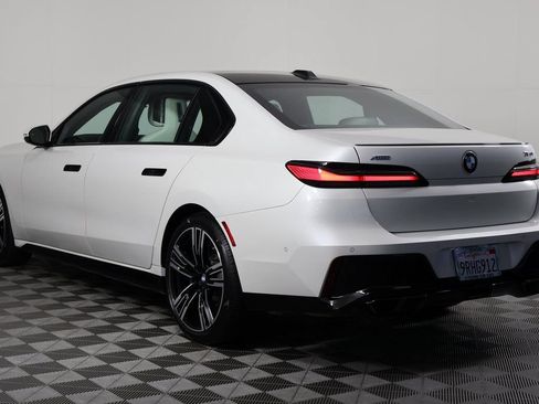 Used 2025 BMW 760i xDrive w/ Executive Package AWD/4WD image 6