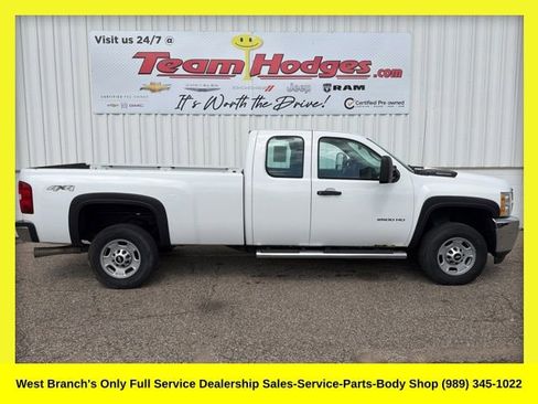 Used 2013 Chevrolet Silverado 2500 W/T AWD/4WD image 1