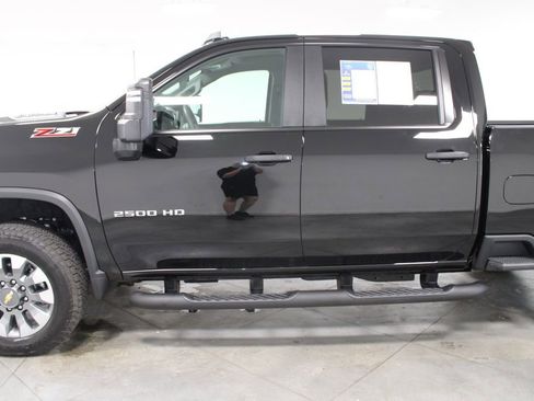 Used 2026 Chevrolet Silverado 2500 Custom w/ Custom Value Package AWD/4WD image 6