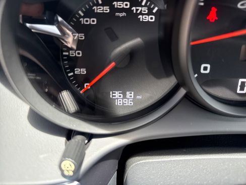 Used 2018 Porsche 718 Boxster GTS RWD image 17