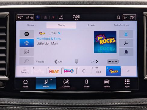 New 2026 Chrysler Pacifica Select image 9