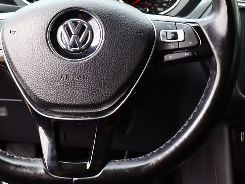 Used 2018 Volkswagen Tiguan SEL w/ 3rd Row Seat Package AWD/4WD image 60