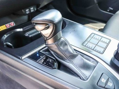 Used 2024 Lexus UX 250h AWD w/ Premium Package image 25