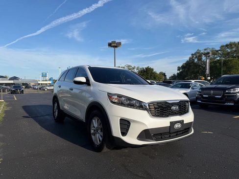 Used 2020 Kia Sorento LX AWD/4WD image 3
