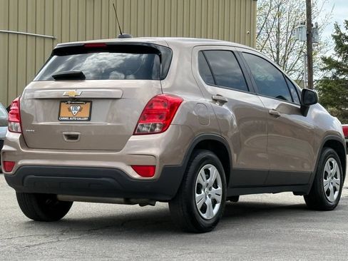 Used 2018 Chevrolet Trax LS FWD image 5