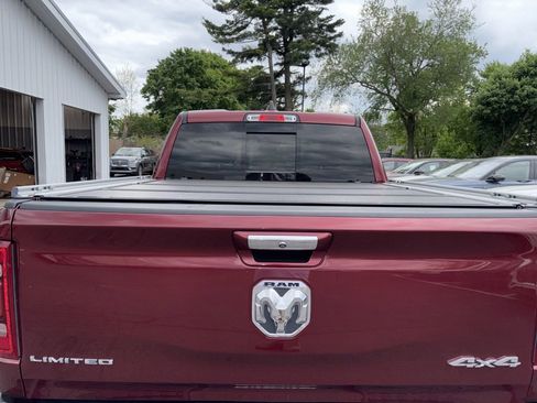 Used 2019 RAM 1500 Limited AWD/4WD image 7