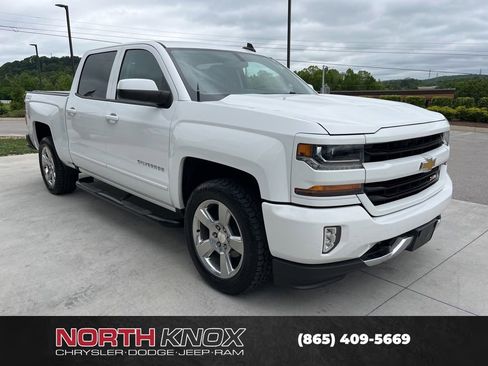 Used 2018 Chevrolet Silverado 1500 LT w/ All Star Edition AWD/4WD image 29