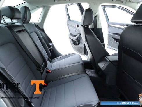 Used 2025 Volkswagen Jetta SE w/ Sunroof Package FWD image 72