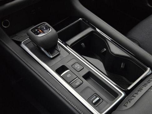 New 2026 Nissan Pathfinder SV image 24