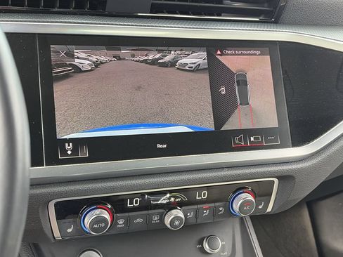 Used 2019 Audi Q3 2.0T Prestige AWD/4WD image 25