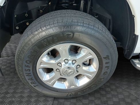 Used 2024 RAM 2500 Big Horn AWD/4WD image 23
