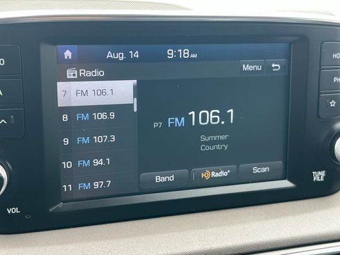Used 2020 Hyundai Santa Fe SEL w/ Convenience Package FWD image 17