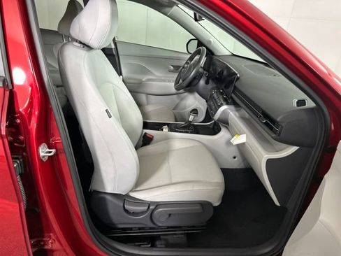 Used 2024 Hyundai Kona SEL image 28