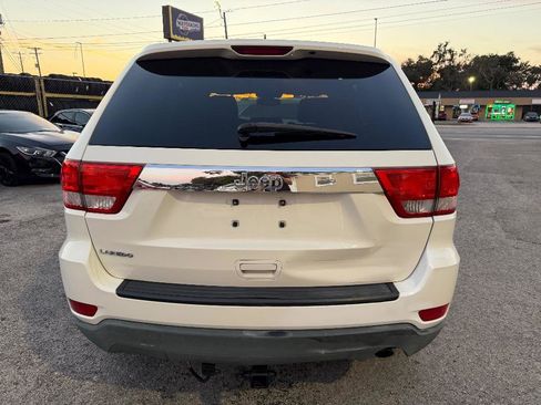 Used 2012 Jeep Grand Cherokee Laredo image 6