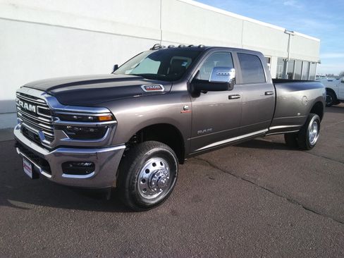 New 2026 RAM 3500 Laramie w/ Towing Technology Group image 2