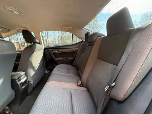 Used 2019 Toyota Corolla LE FWD image 16