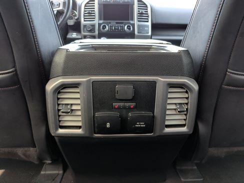 Used 2019 Ford F150 Platinum w/ Equipment Group 701A Luxury AWD/4WD image 37