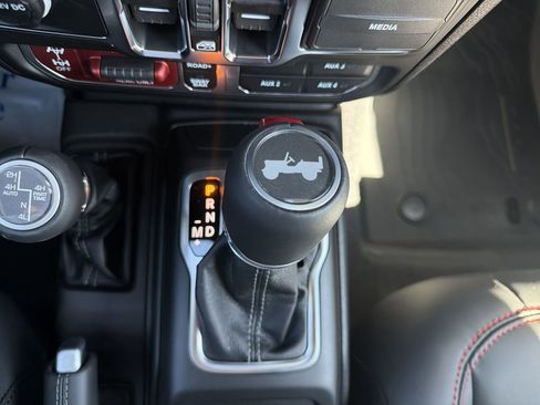 New 2026 Jeep Wrangler Unlimited Rubicon image 30