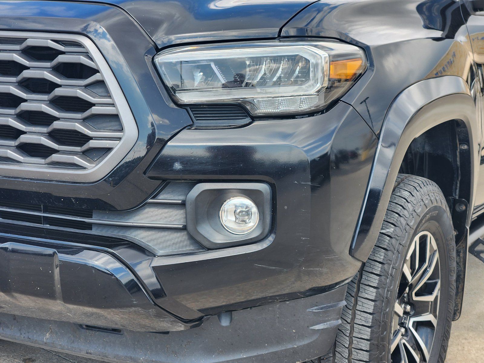 Used 2020 Toyota Tacoma TRD Sport w/ Technology Package RWD image 10