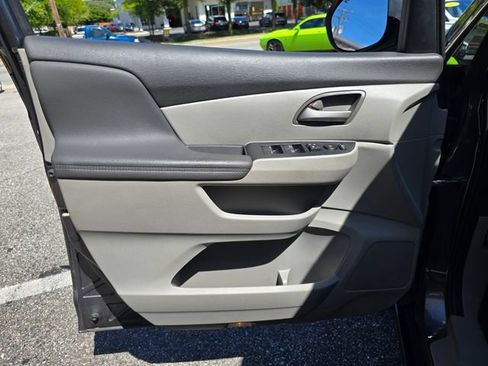 Used 2016 Honda Odyssey SE image 7