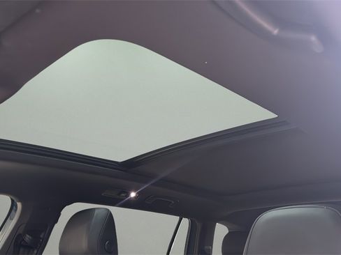 Used 2020 Volkswagen Tiguan SEL Premium R-Line image 15