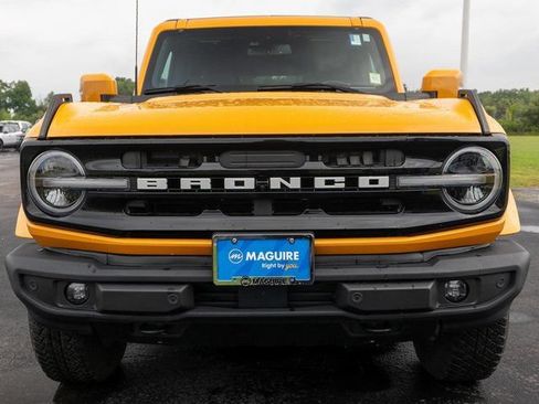 Used 2022 Ford Bronco Outer Banks AWD/4WD image 3