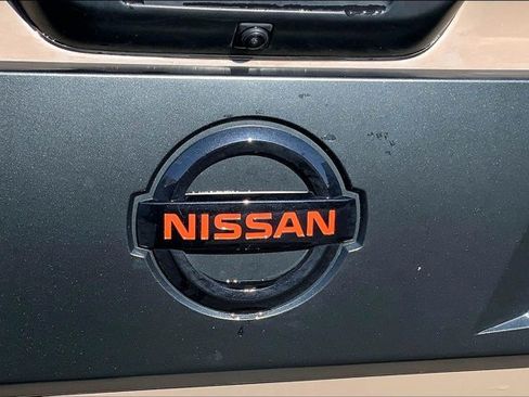 Used 2021 Nissan Titan PRO-4X w/ Pro-4x Convenience Package AWD/4WD image 31
