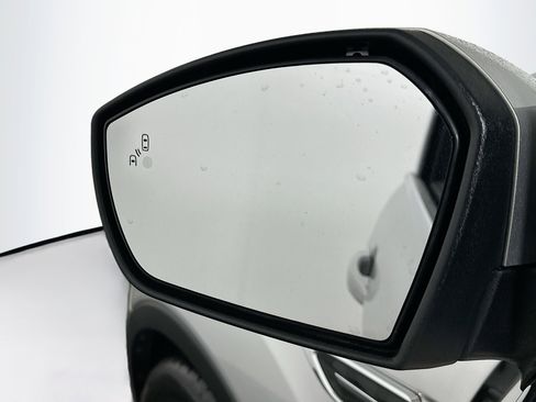 Used 2017 Ford Escape Titanium image 16