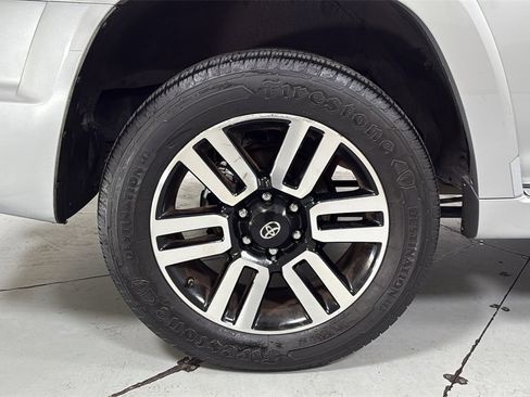 Used 2017 Toyota 4Runner Limited image 22