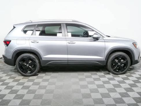 New 2026 Volkswagen Taos SEL image 2