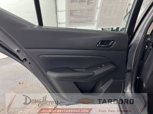 Used 2025 Nissan Altima 2.5 SV FWD image 32
