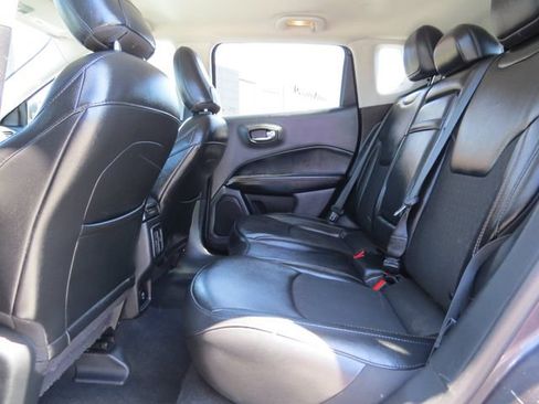 Used 2020 Jeep Compass Latitude FWD image 12
