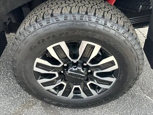New 2026 GMC Sierra 2500 Denali Ultimate AWD/4WD image 17