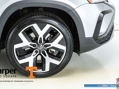 Used 2023 Volkswagen Taos SEL AWD/4WD image 52