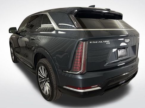 New 2026 Cadillac Escalade IQ Luxury 1 w/ LPO, Floor Liner Package image 5