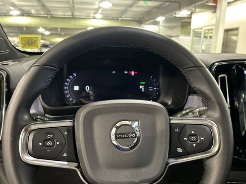 Used 2023 Volvo C40 P8 Recharge Ultimate AWD/4WD image 12