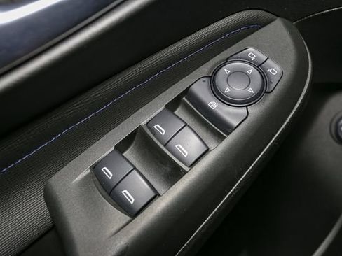 Used 2024 Buick Envista Sport Touring w/ Convenience I Package FWD image 36