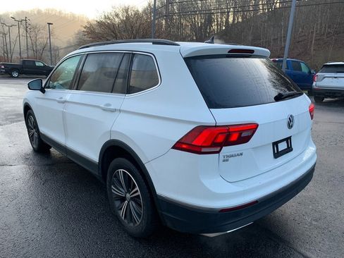 Used 2018 Volkswagen Tiguan SE w/ 18" Alloy Wheels Package image 7