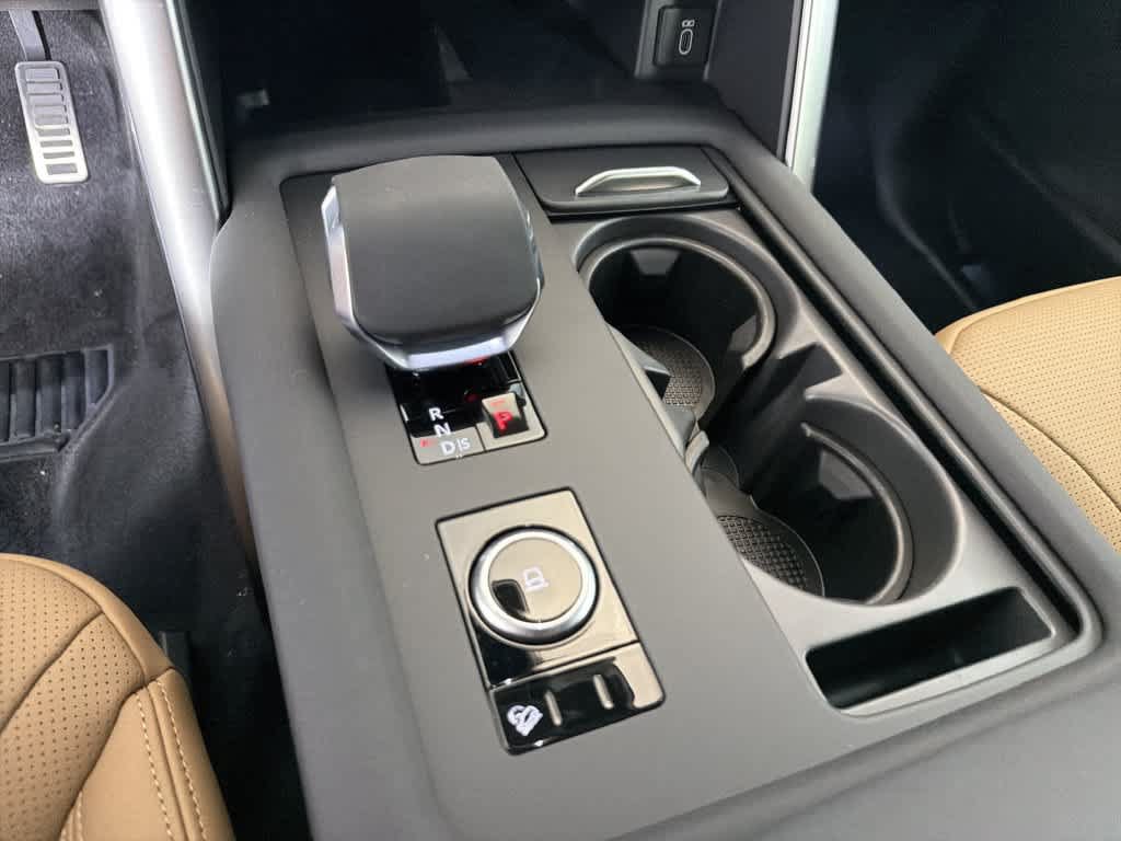 New 2026 Land Rover Discovery Limited Edition AWD/4WD image 20