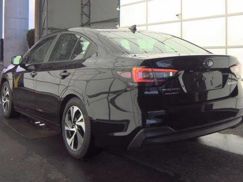 Used 2025 Subaru Legacy Premium image 6