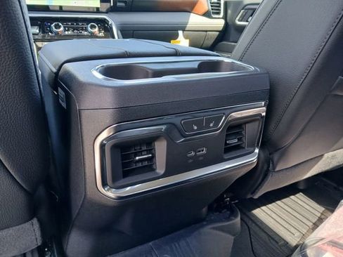 New 2026 GMC Sierra 3500 Denali w/ Denali Reserve Package AWD/4WD image 31