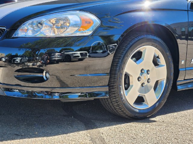 Used 2007 Chevrolet Monte Carlo SS w/ Silver Rally Stripe Package FWD image 7