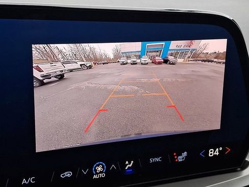 Certified 2025 Chevrolet Traverse LT image 19