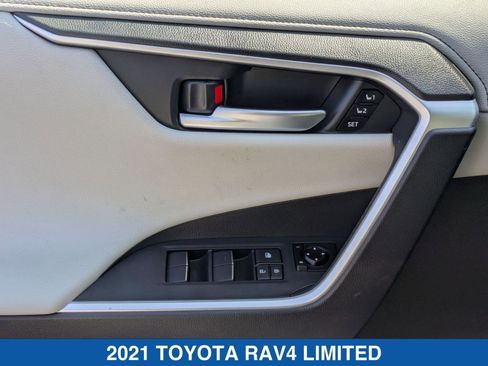 Used 2021 Toyota RAV4 Limited image 13