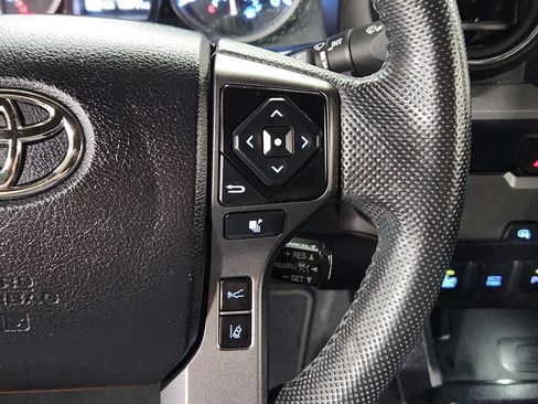 Used 2021 Toyota Tacoma TRD Sport w/ Technology Package RWD image 50