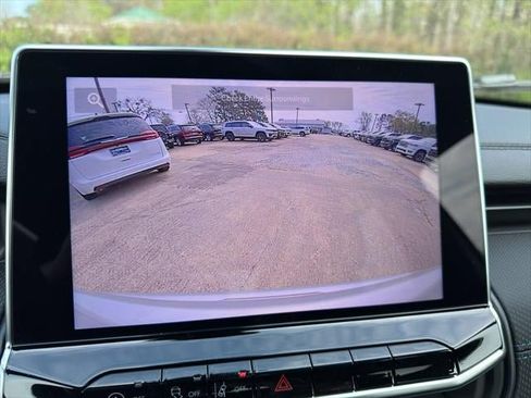 New 2026 Jeep Compass Latitude AWD/4WD image 15