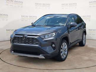 Used 2021 Toyota RAV4 Limited w/ Limited Grade Weather Package FWD video 1